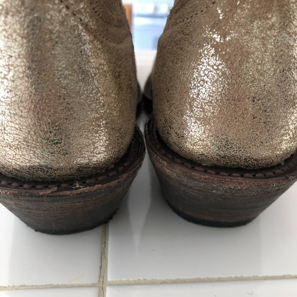 NWOB Cofi Gold Boots - Picture 5 of 6